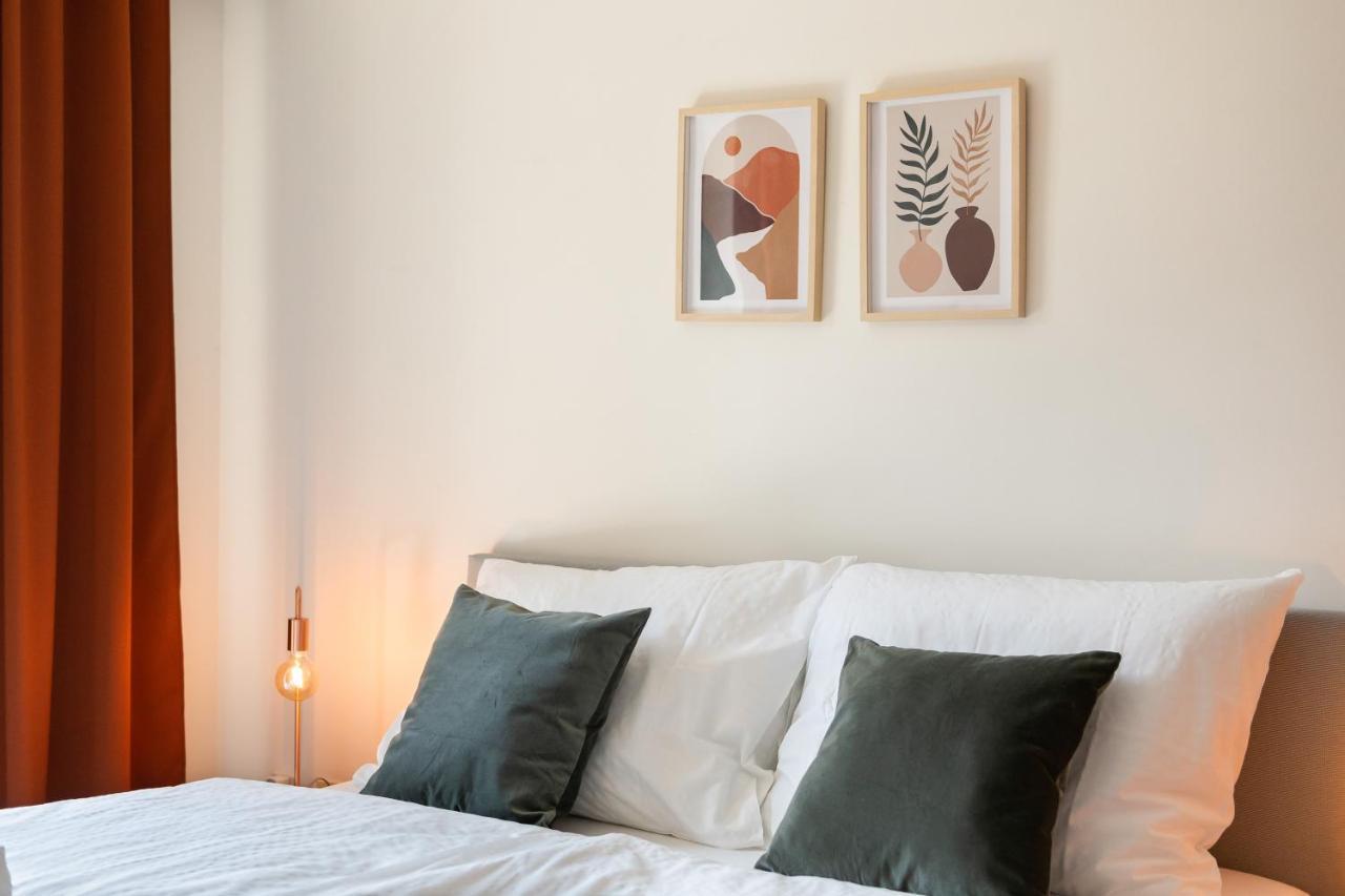 האסלט City Apartment 3 Bedroom, Kitchen, Wifi, Workspace, Coffee, Central מראה חיצוני תמונה