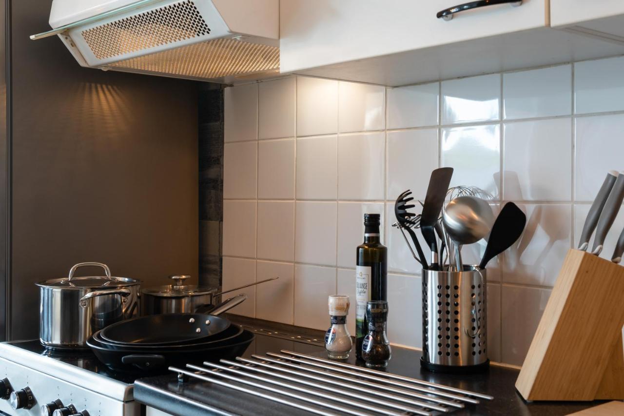 האסלט City Apartment 3 Bedroom, Kitchen, Wifi, Workspace, Coffee, Central מראה חיצוני תמונה